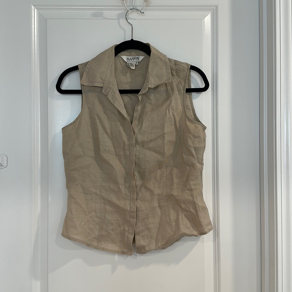 100% Linen Sleeveless Button Down